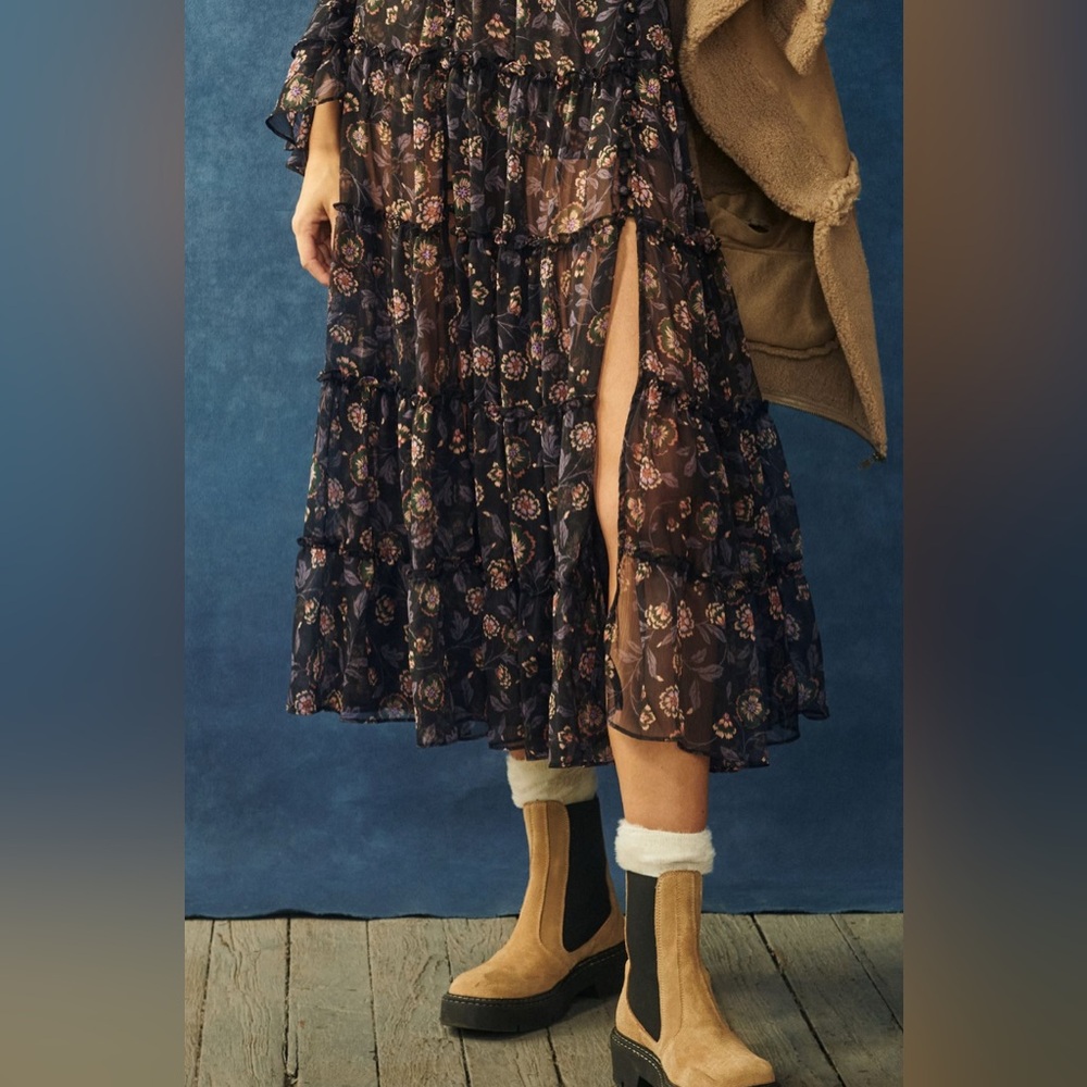 ✨ Anthropologie Tiered Floral Maxi Dress Sz M - Picture 3 of 9